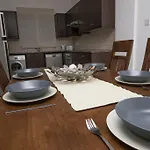 View Βίλα Πρωταράς